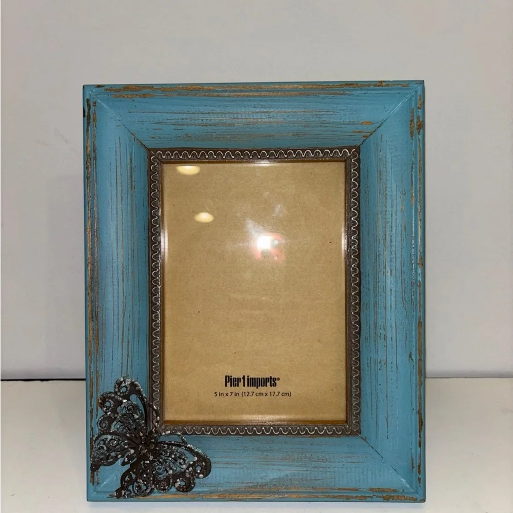 Pier 1 Imports Country Wood blue frame Metal butterbutterfl Holds 5 x 7